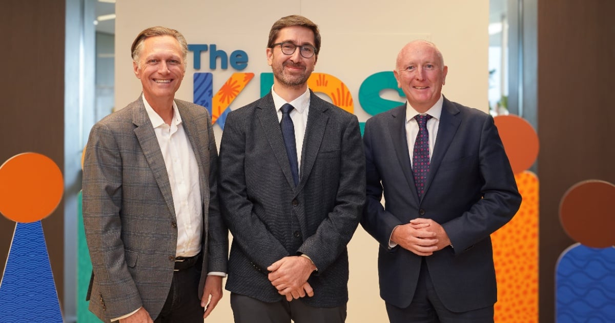 professor jonathan carapetis, mirko uljarevic, and minister stephen dawson